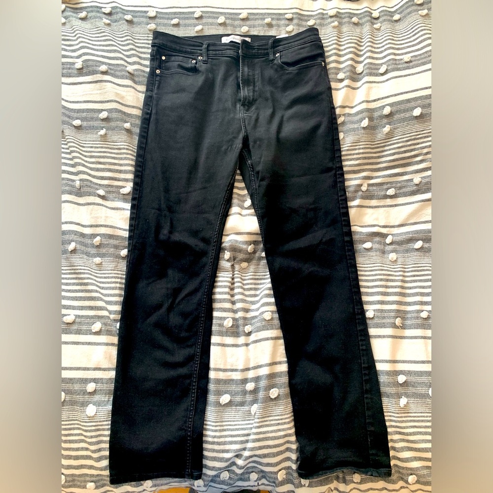 Calvin Klein Men’s jeans in black, slim straight fit
